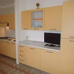 דירה Flat With Terrace Near The Beach-beahost
