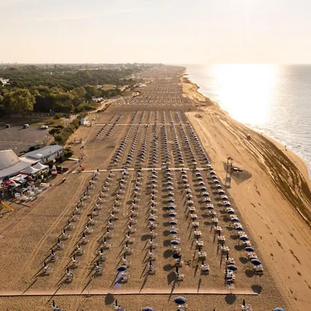 Apartment Flat With Terrace Near The Beach-beahost Bibione