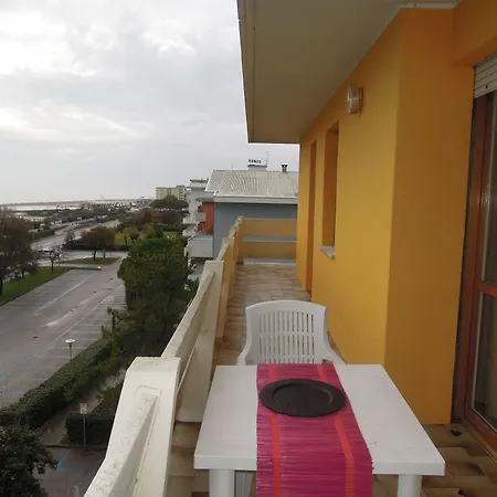 Flat With Terrace Near The - Beahost