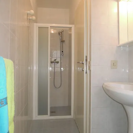 Flat With Terrace Near The Beach-beahost