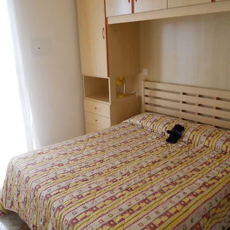 דירה Flat With Terrace Near The Beach-beahost