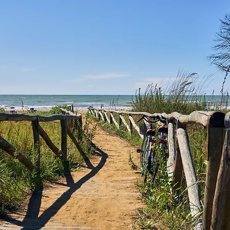 Flat With Terrace Near The - Beahost Apartmán Bibione