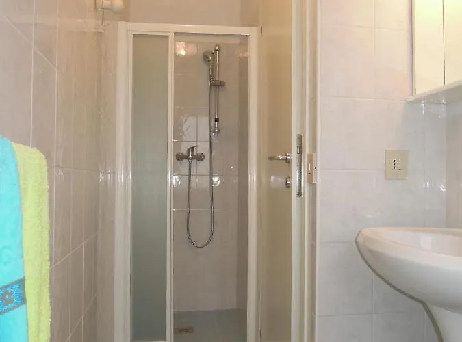 Flat With Terrace Near The Beach-beahost Apartment *