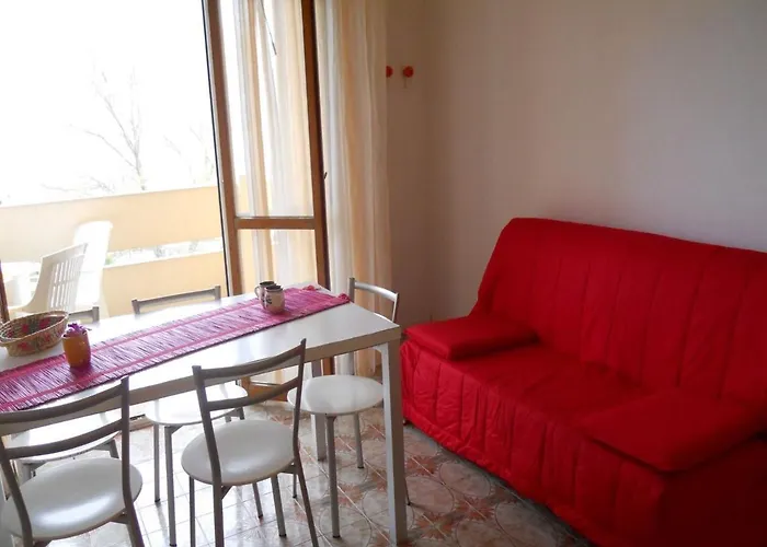 Flat With Terrace Near The Beach-beahost *